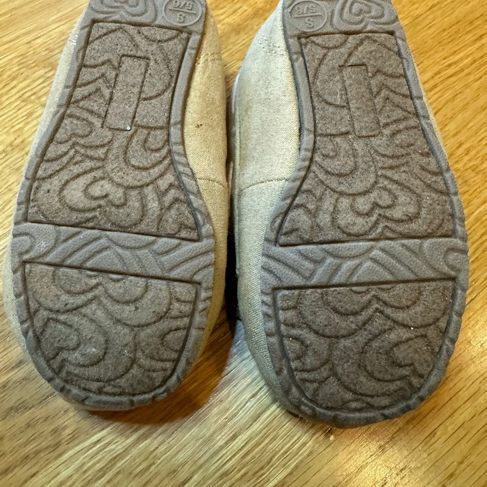 2 pairs girls shoes Cozy Tan Moccasins and Black Furry Boots Side 5